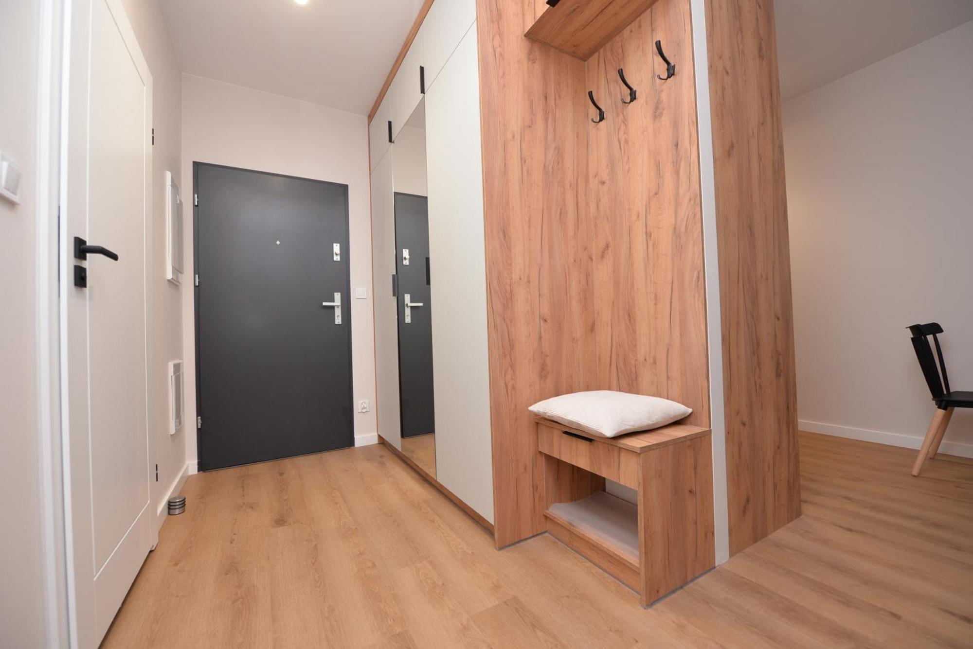 Superapart Prymasa 1000-Lecia 6A, Hidden Gem - Ideal For Relaxation & Escapes Rzeszow Exterior photo